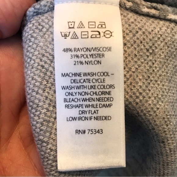 Rachel Zoe pullover knitted sweater. Size small. - Picture 6 of 6